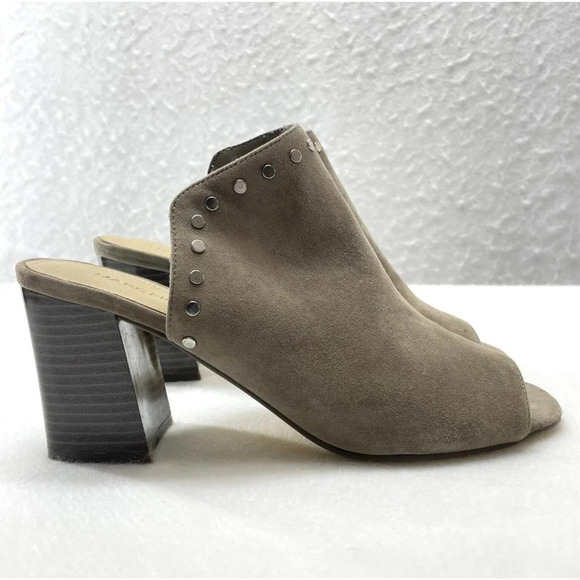 Marc Fisher Block Heel Women's Sz 8M Taupe Dalilah Studded Slip On Mule Open Toe - Picture 1 of 10